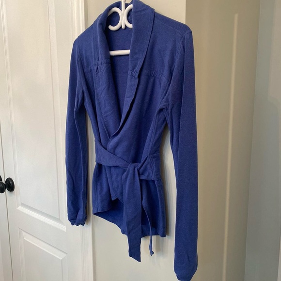 Lululemon Wrap Top - Picture 2 of 5